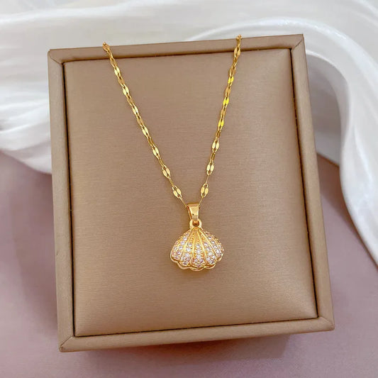Shell Pearl Rhinestone Women’s Necklace